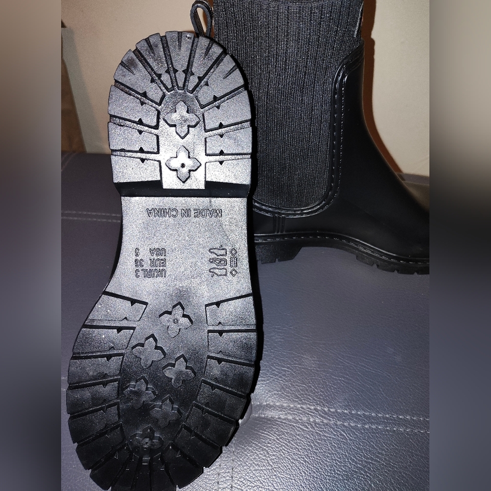 HISEA Waterproof Black Boots - Picture 4 of 6